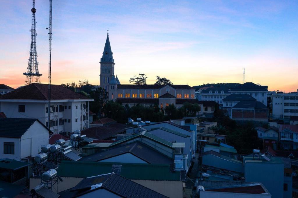 Yukkuri Boutique Hotel Dalat Kültér fotó
