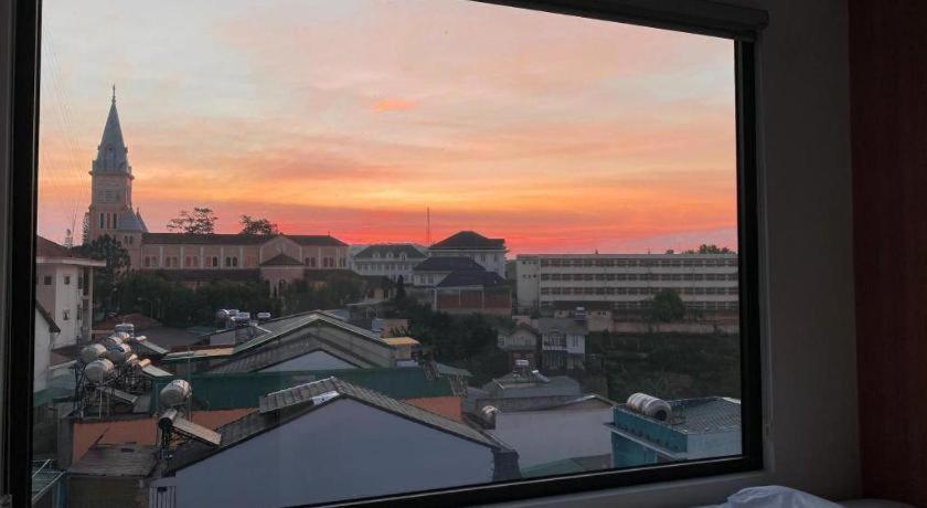 Yukkuri Boutique Hotel Dalat Kültér fotó